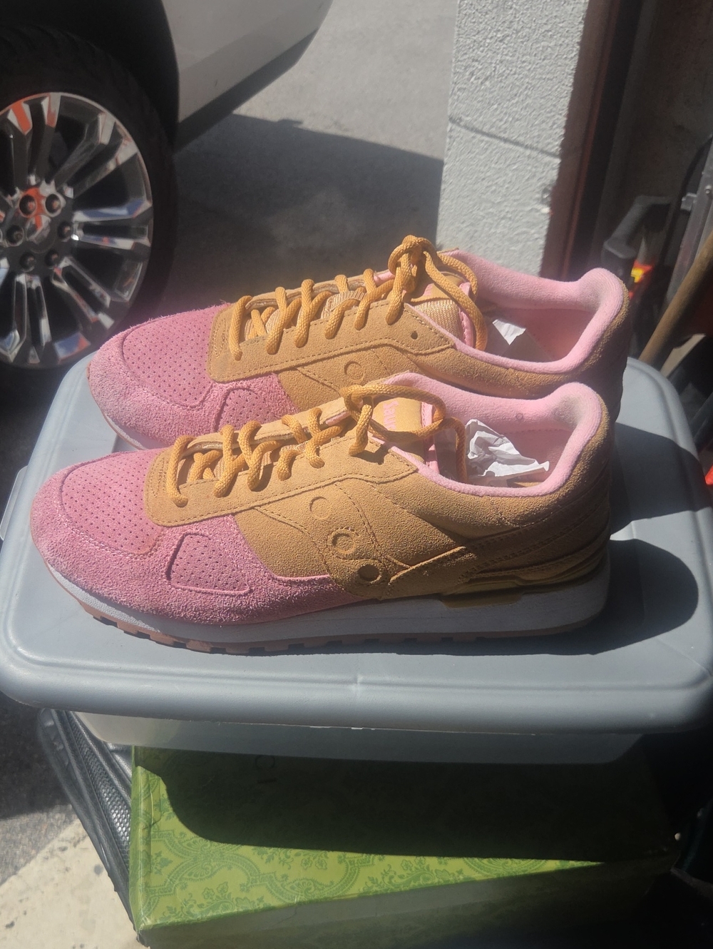 Saucony Men's Pink & Tan Suede Sneaker